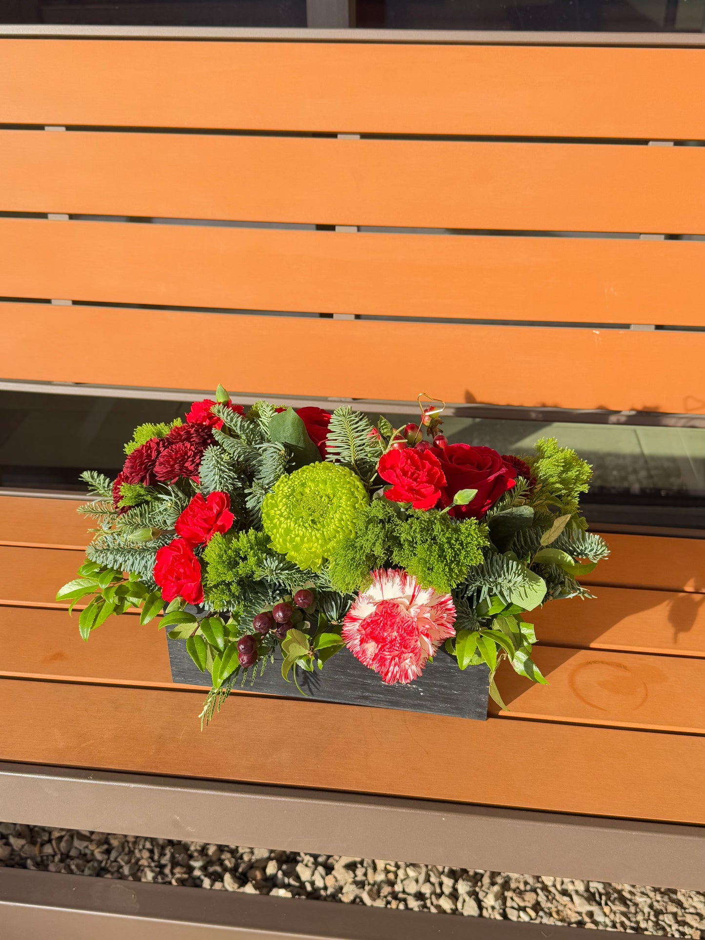 Centro de mesa alegre y sagrado