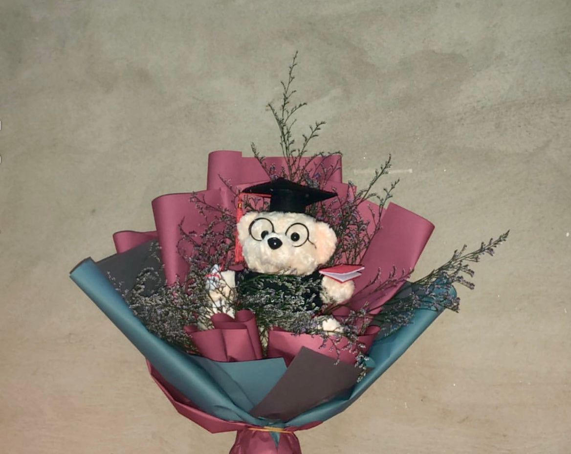 Graduation Teddy Bouquet