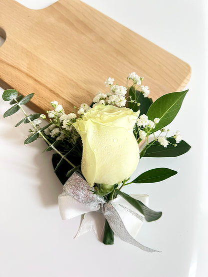 Single Rose Boutonnière